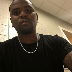 Meet your Posher, Deonte